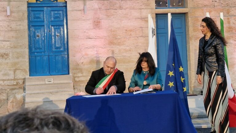 gemellaggio canicattì naxar