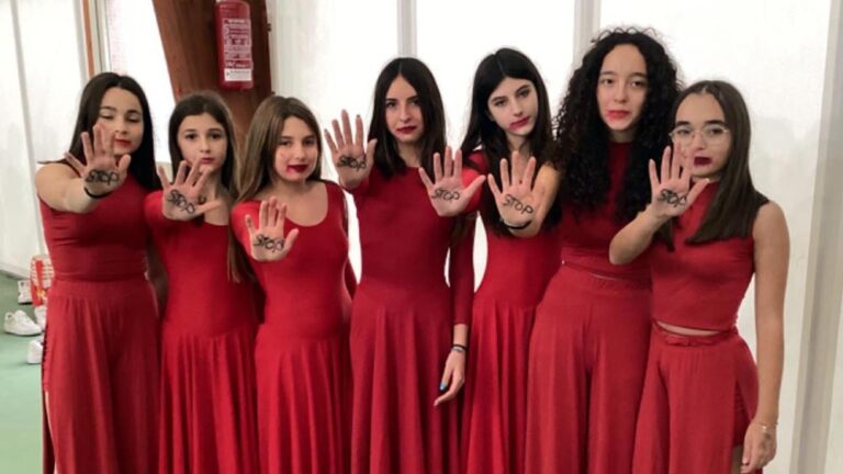 Manifestazione contro violenza donne falcone borsellino favara (4)