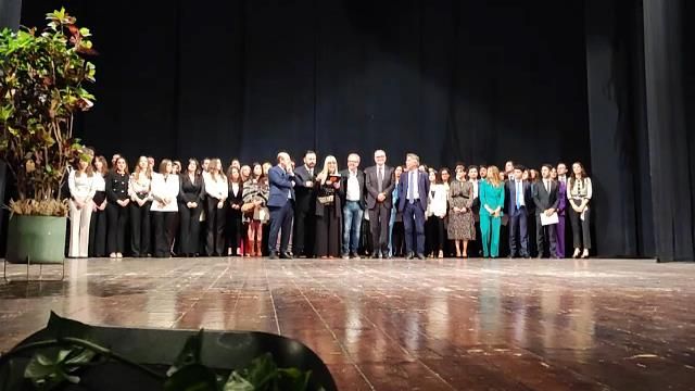 foto di gruppo giovani medici