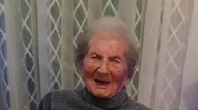 donna anziana