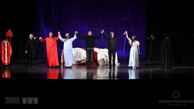 quasi papa al teatro pirandello di ag