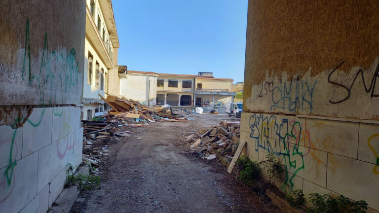 Scuola Media Mendola Favara - lavori demolizione a 4 settimane - febbraio 2024 (3)
