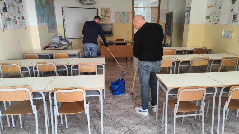 Scuola Ata collaboratore Scolastico bidello