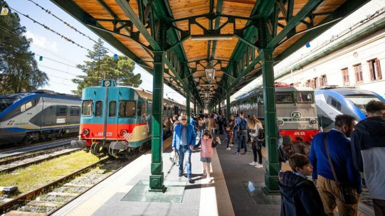 Valle dei templi-treni storici02