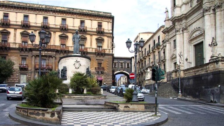 piazza san francesco dusmet Catania