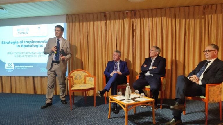 Il prof. Di Marco durante il suo intervento