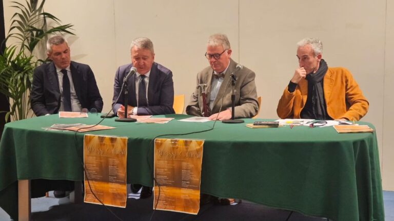 Alessandro Patti_presidente Fondazione Teatro Pirandello, Francesco Miccichè_ sindaco Agrigento, Roberto Sciarratta_ direttore Valle dei Templi e Gaetano Aronica_direttore artistico