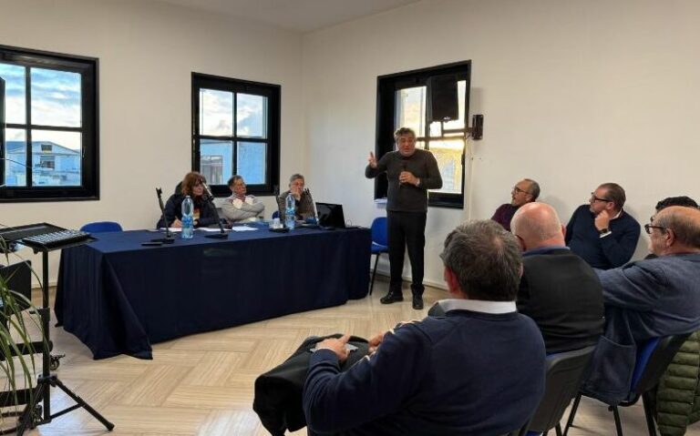 foto assemblea Soci Aica