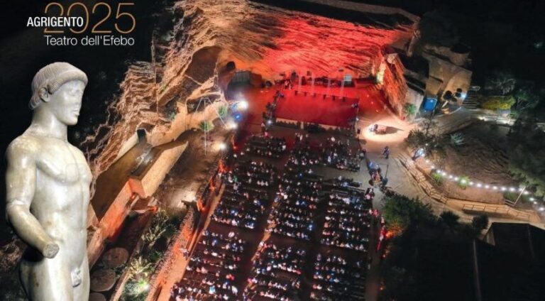 immagine brochure settore turismo