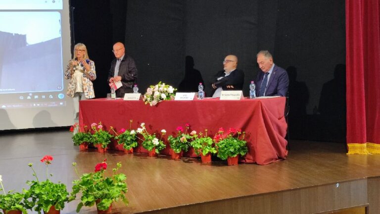 Il tavolo dei relatori