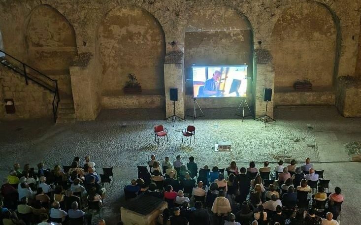 proiezione licata 2