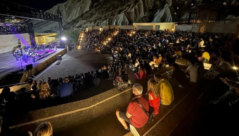 teatro Costabianca Realmonte - dimensioni grandi
