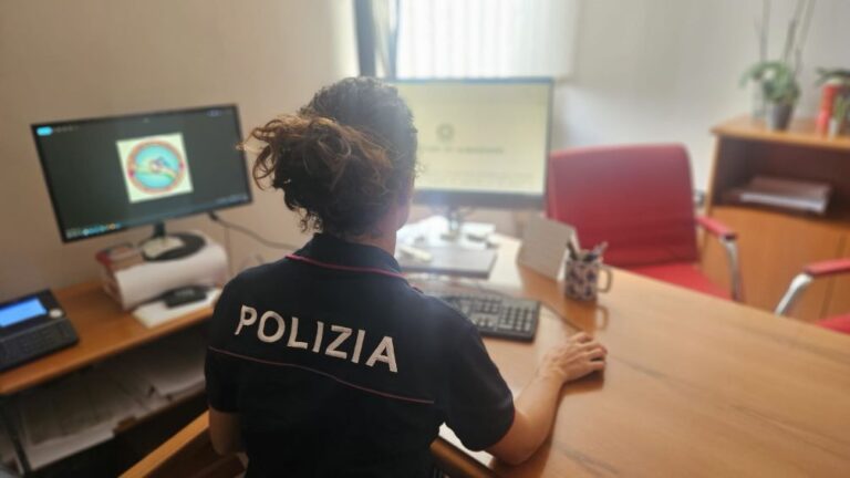 Polizia Anticrimine 11.56.18