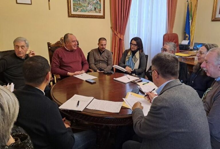 riunione sindacati