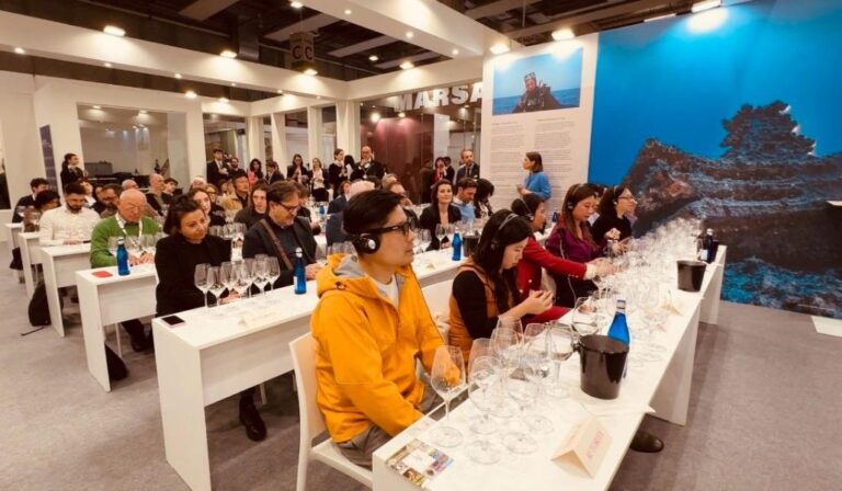 Vinitaly_Padiglione2_Sicilia (5)