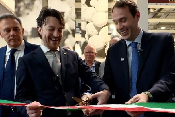 Vinitaly_Sicilia_TaglioNastro_Padiglione2 (1)