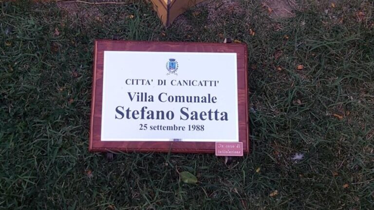Targa villa comunale Stefano Saetta Canicattì