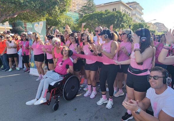 Agrigento, in tanti alla camminata Onde Rosa per la salute delle donne