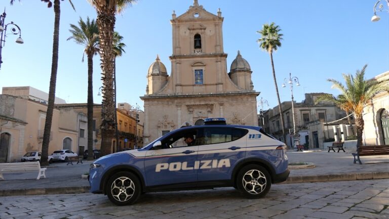 vittoria-donna-ai-domiciliari-per-furto-di-energia-elettrica